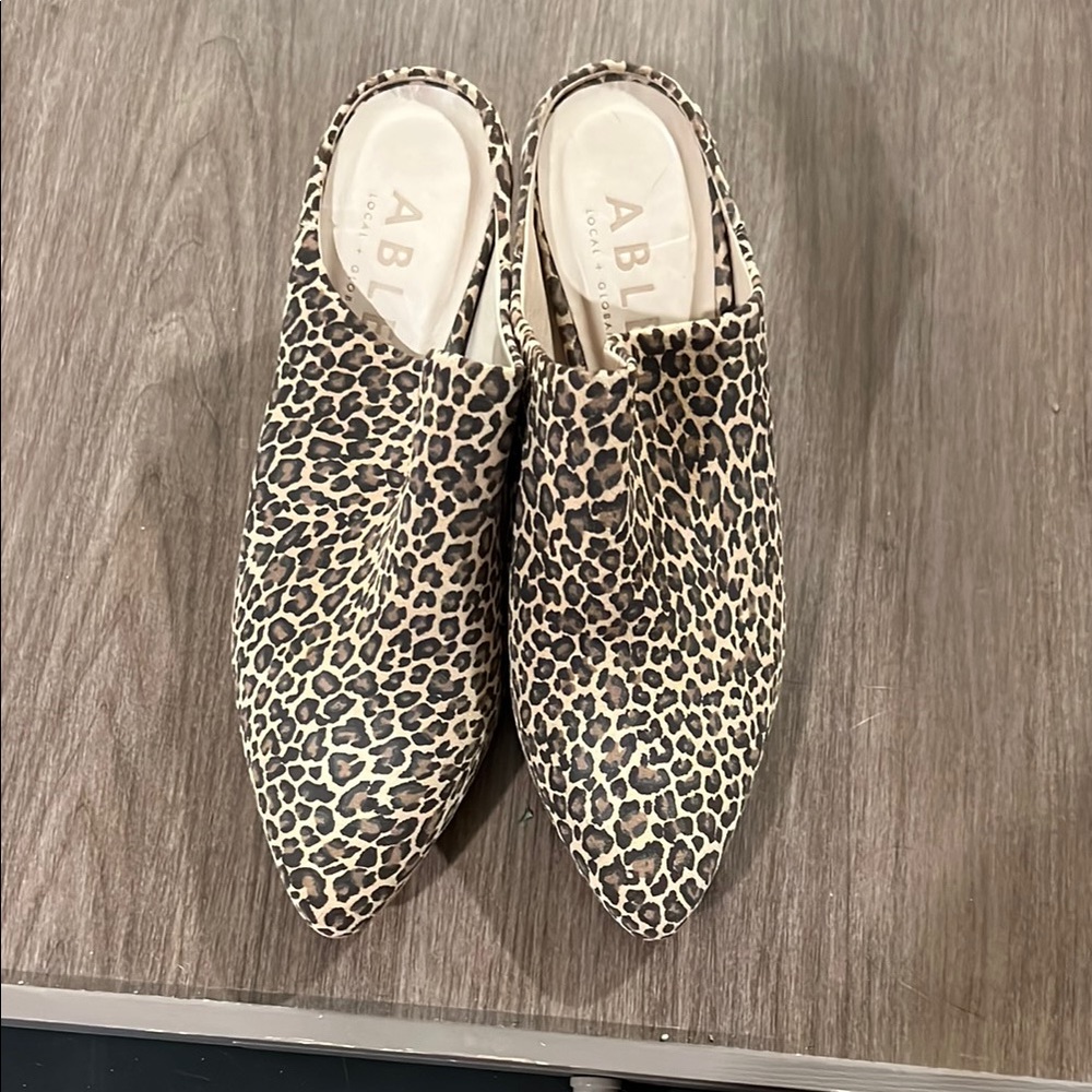 Able Brown and Black Mules Sleek Animal Print